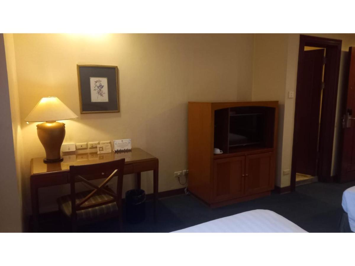Capital O 914 Makati Palace Hotel Μακάτι Εξωτερικό φωτογραφία