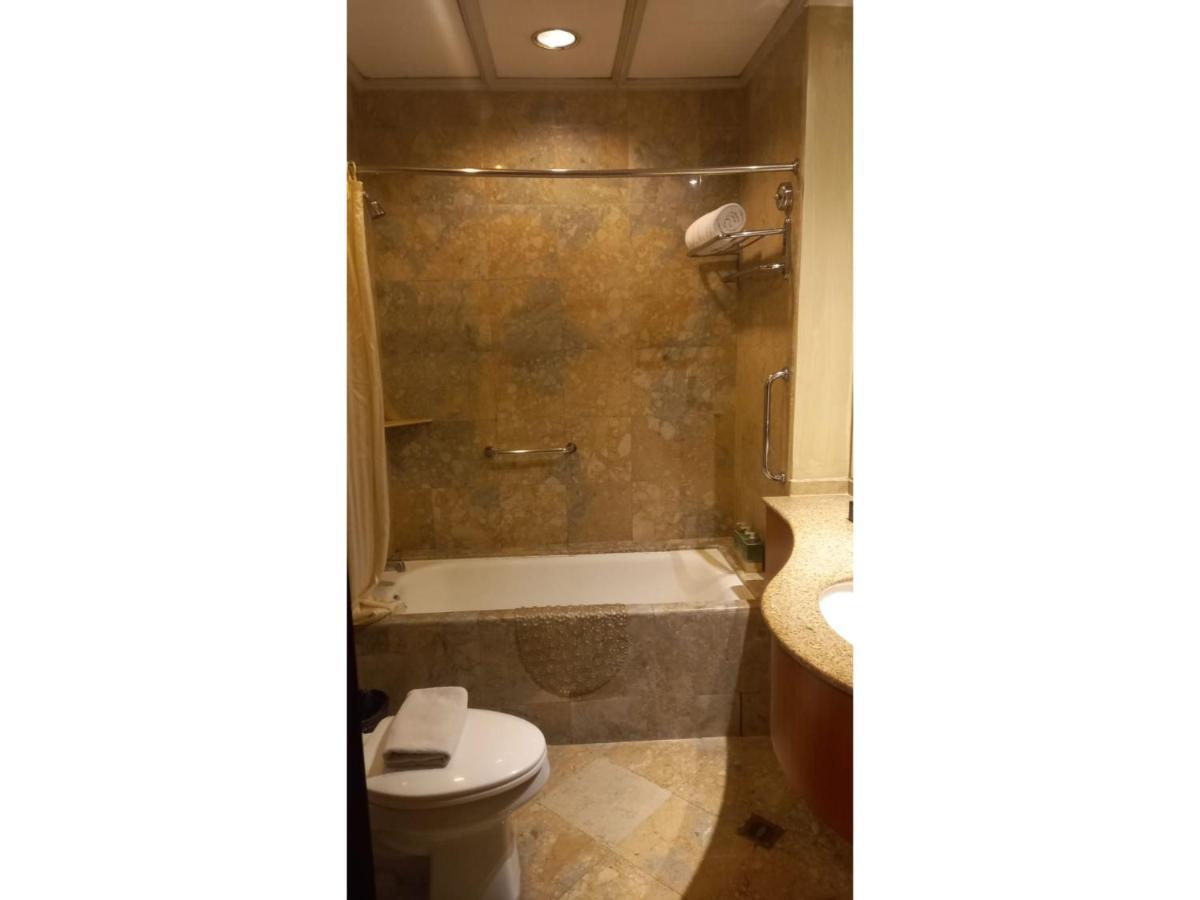 Capital O 914 Makati Palace Hotel Μακάτι Εξωτερικό φωτογραφία
