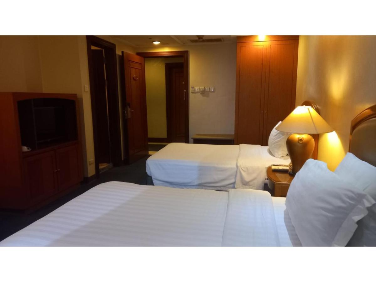 Capital O 914 Makati Palace Hotel Μακάτι Εξωτερικό φωτογραφία