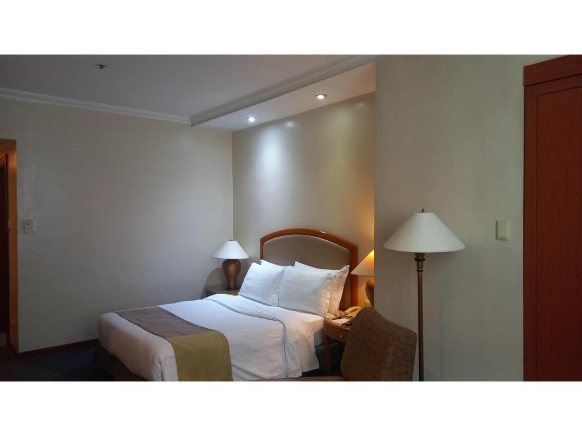 Capital O 914 Makati Palace Hotel Μακάτι Εξωτερικό φωτογραφία